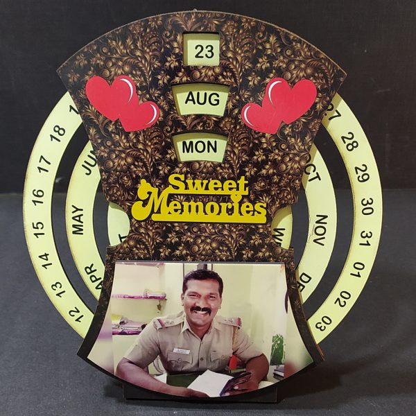 Kaviya Commmunications | Customized Clocks